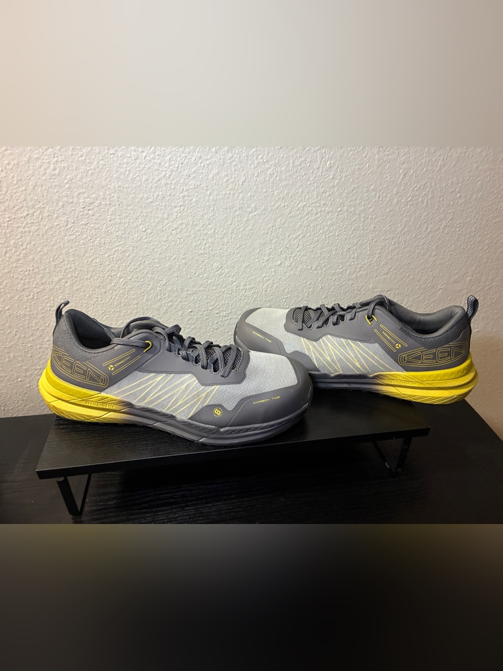 KEEN Utility Speedworks Shoes Mens Size 13EE WIDE Gray Carbon Toe Work 1030756EE